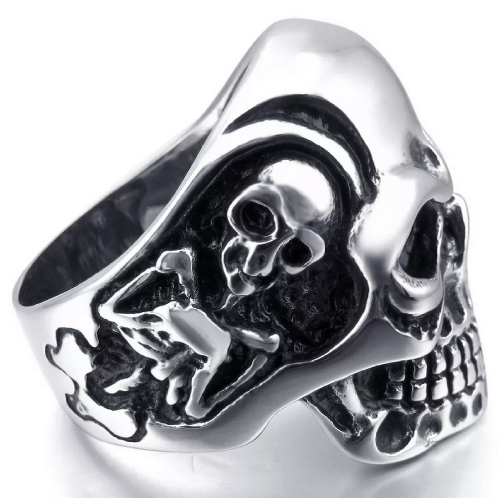 Cool Stainless Steel Skull Ring! - Picture 5 of 14